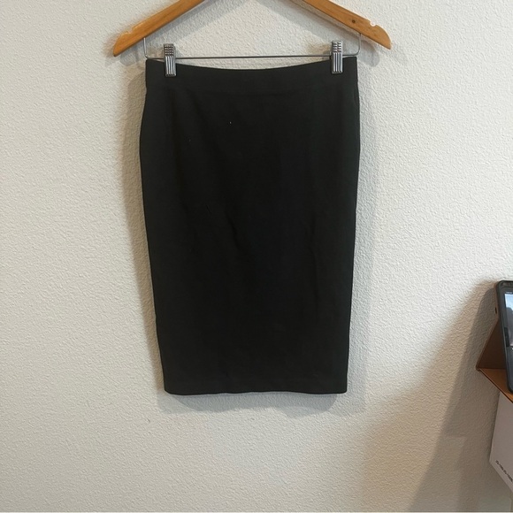 Vince gray pencil skirt stretchy size small